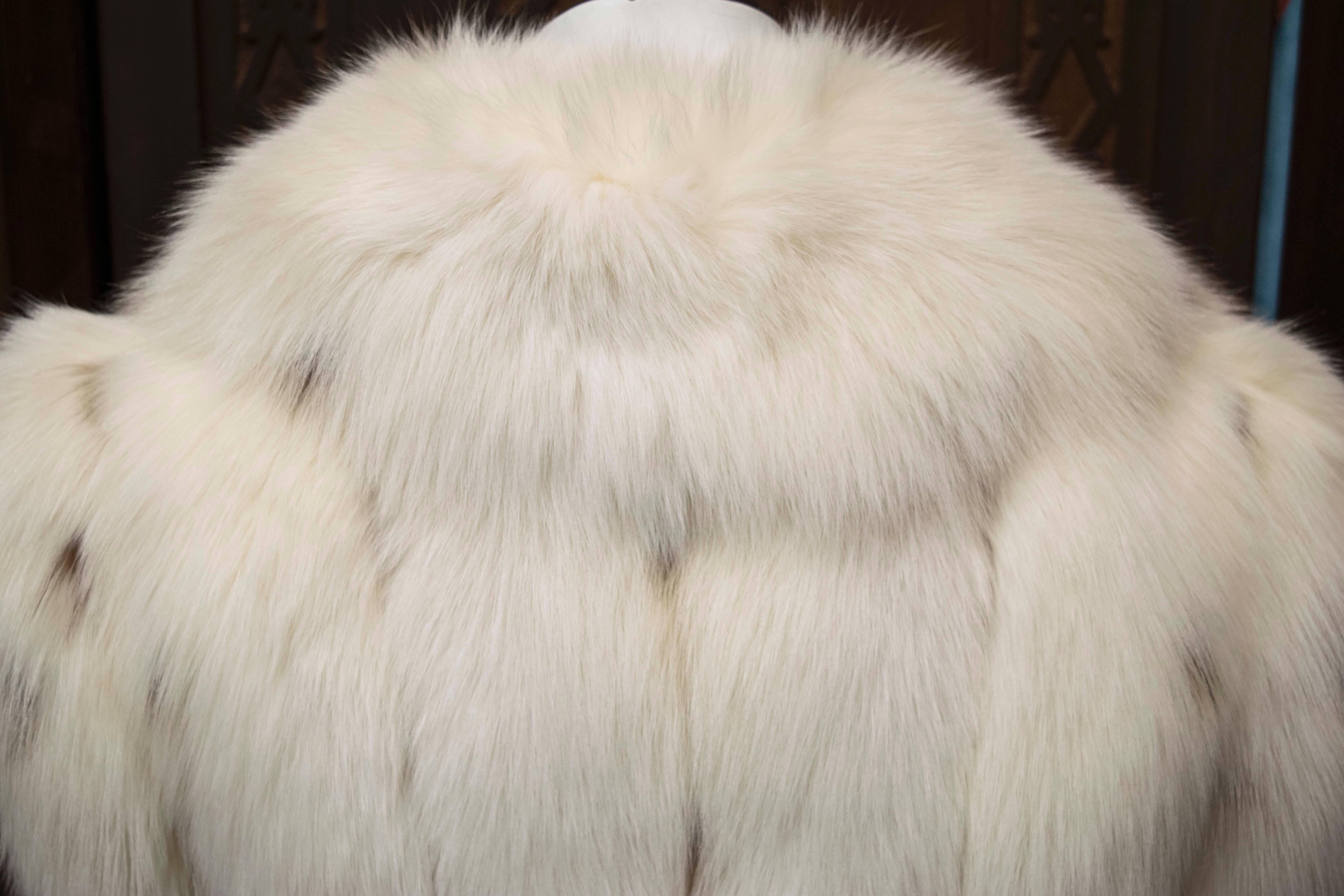 Ivory Spotted Fox Fur Coat In Excellent Condition In San Francisco, CA
