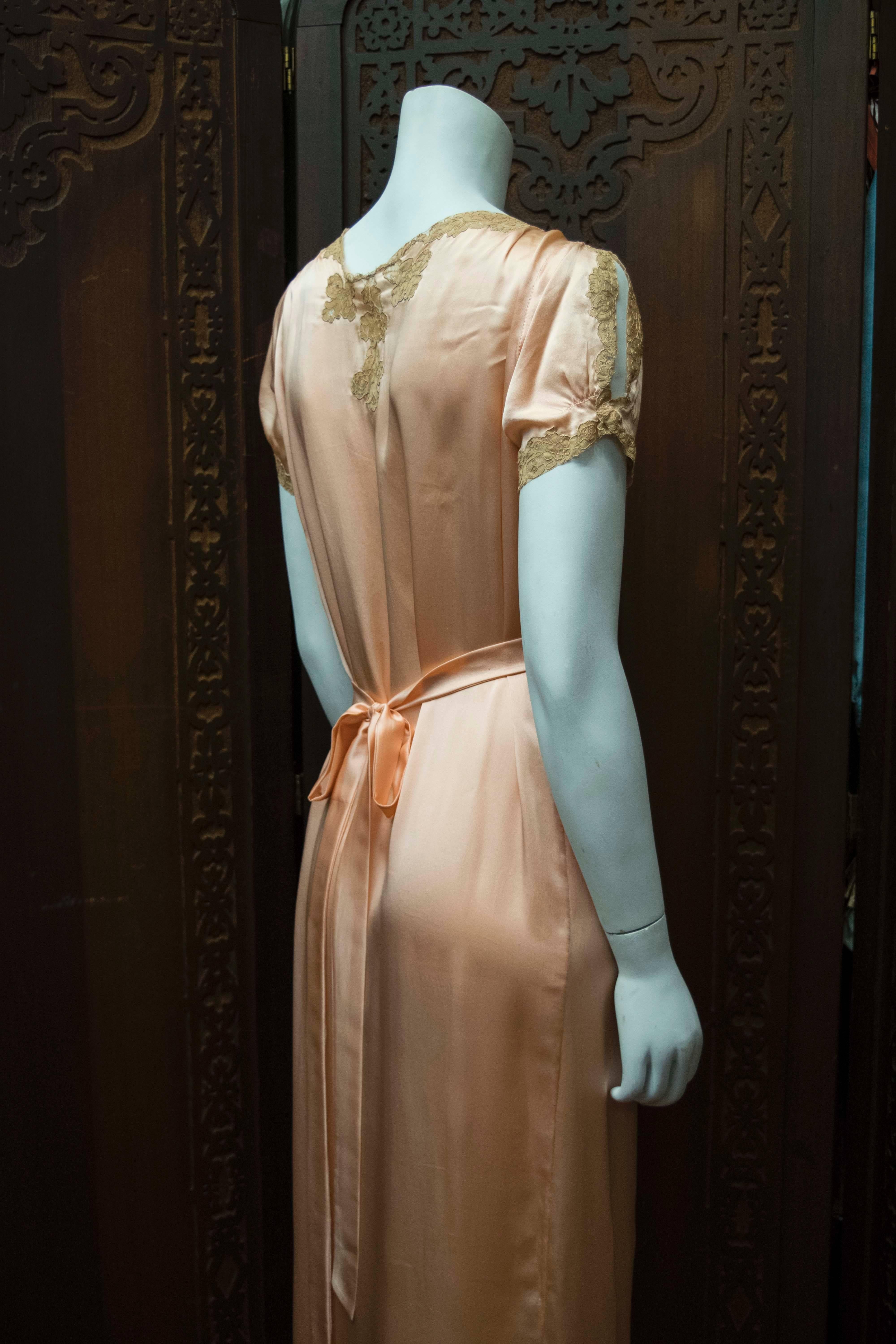 1930s Pink and Lace Wrapped Loungewear Gown 2