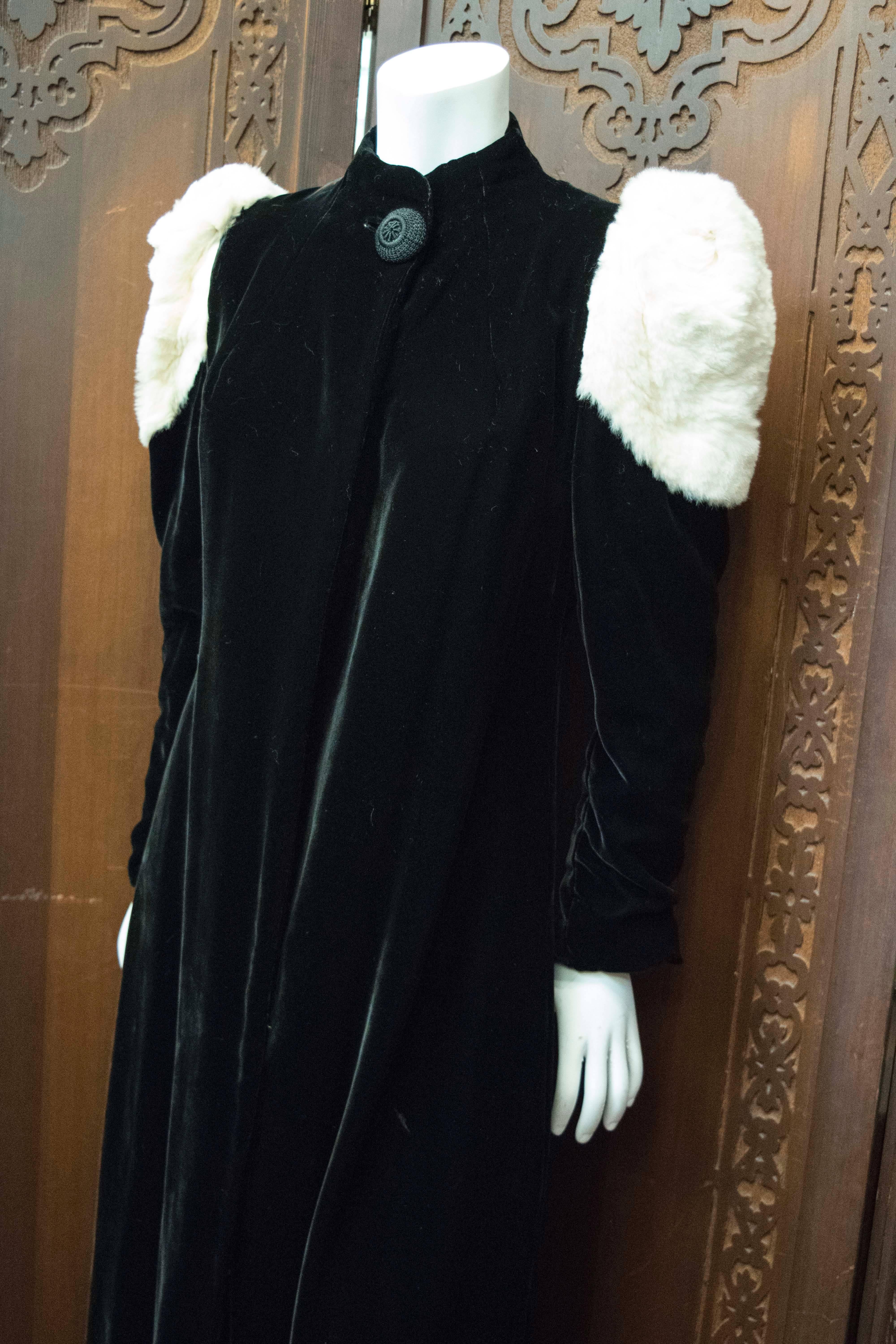 1930s Black Velvet and Ermin Opera Coat 1