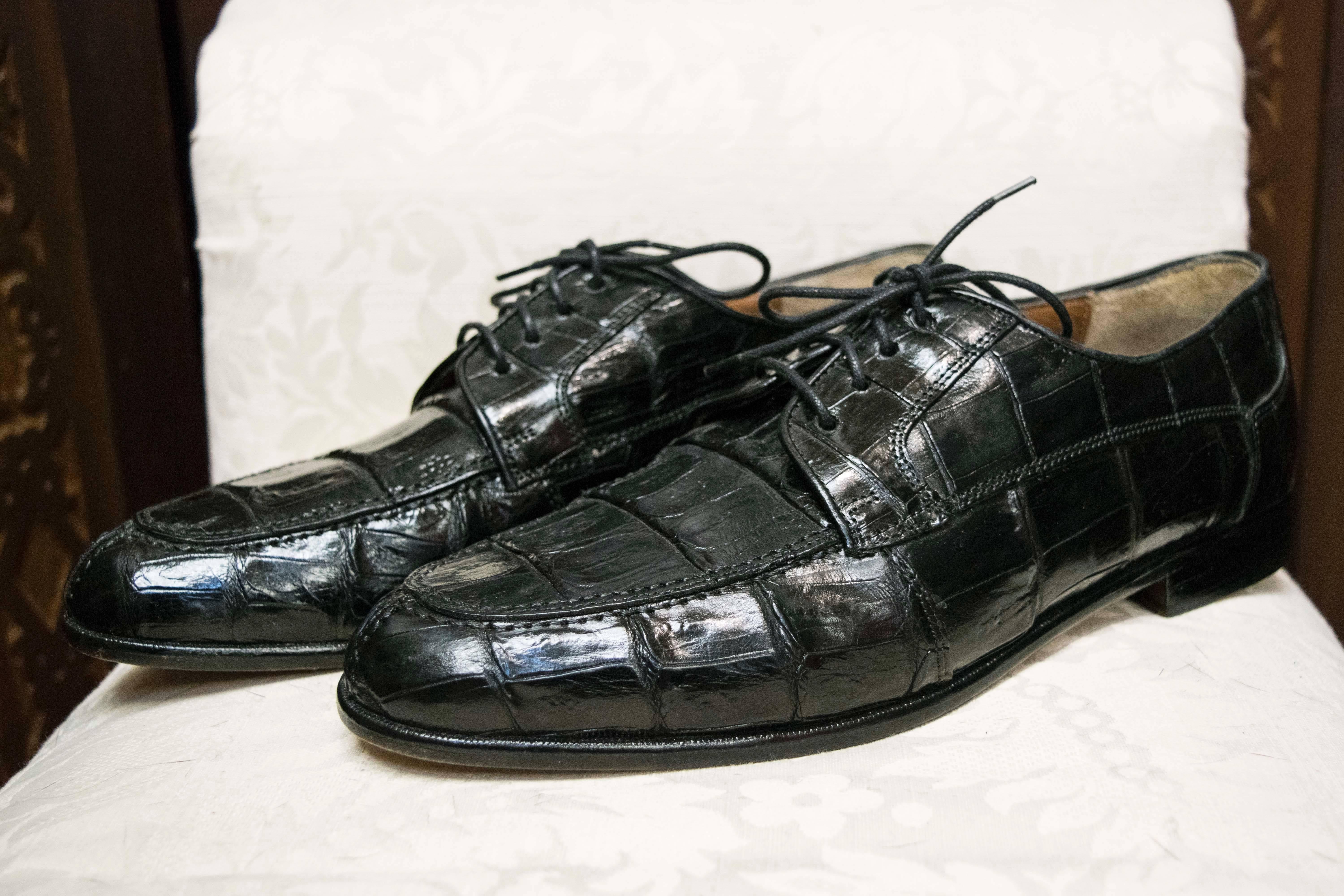 Belvedere Mens Crocodile Shoes

Genuine Crocodile shoes size 10.5 mens