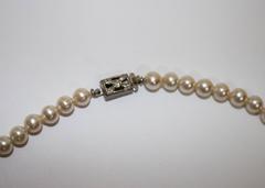 Collier à gousset en perles et strass roses des années 30