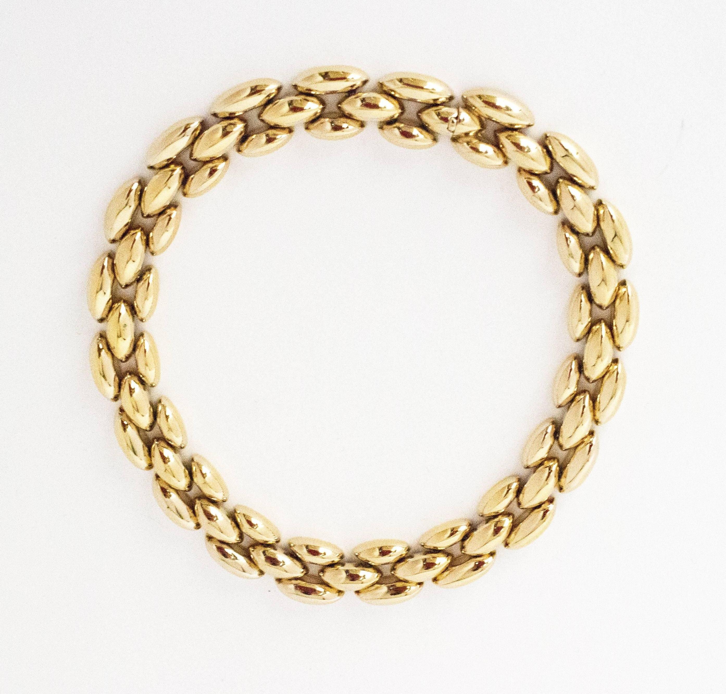 80s Ciner Gold Tone Linked Necklace. Signed behind the secure clasp. 
