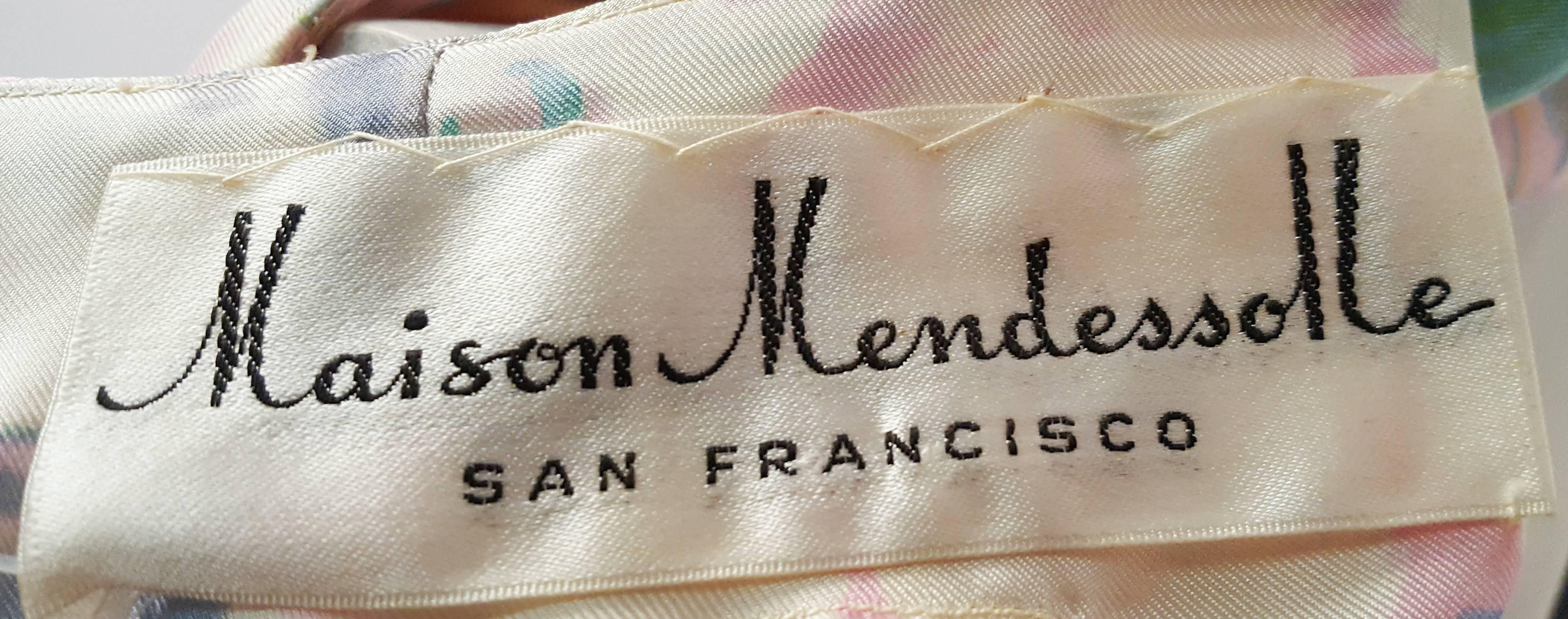 Robe colonne en soie imprimée à l'aquarelle pastel des années 60 Pour femmes en vente
