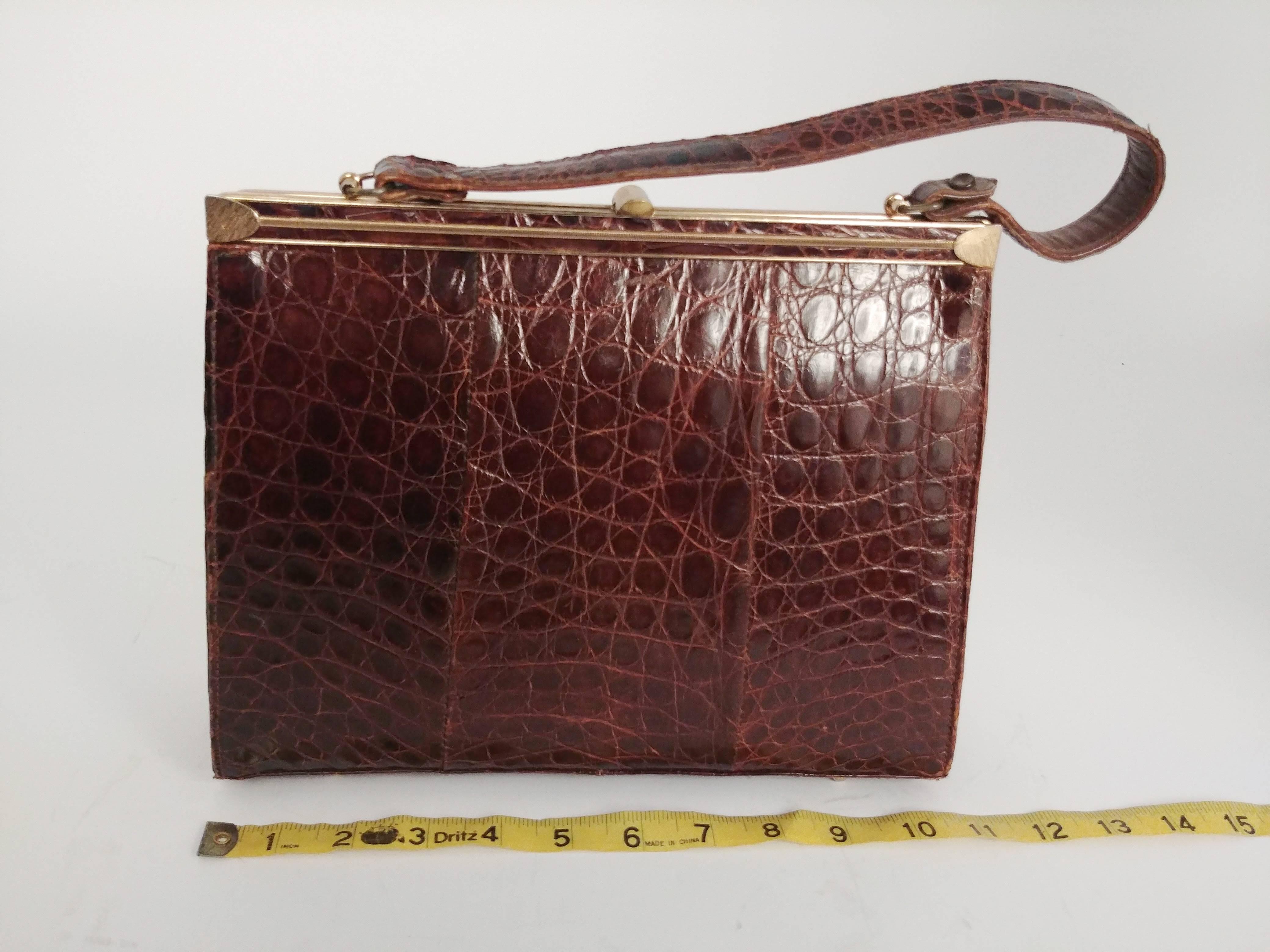 1940s Brown Alligator Handbag 2