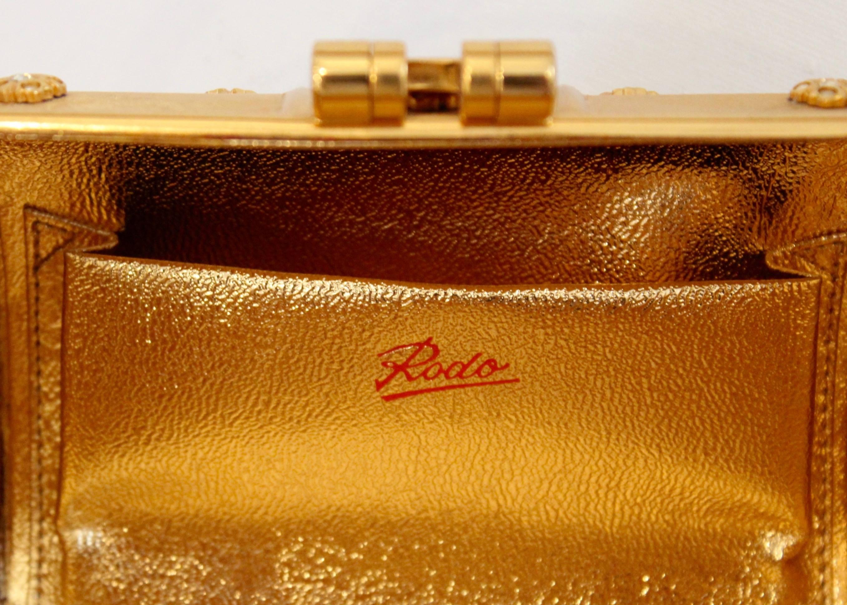 1970s Rodo Gold Square Evening Bag  In Excellent Condition In Houston, TX