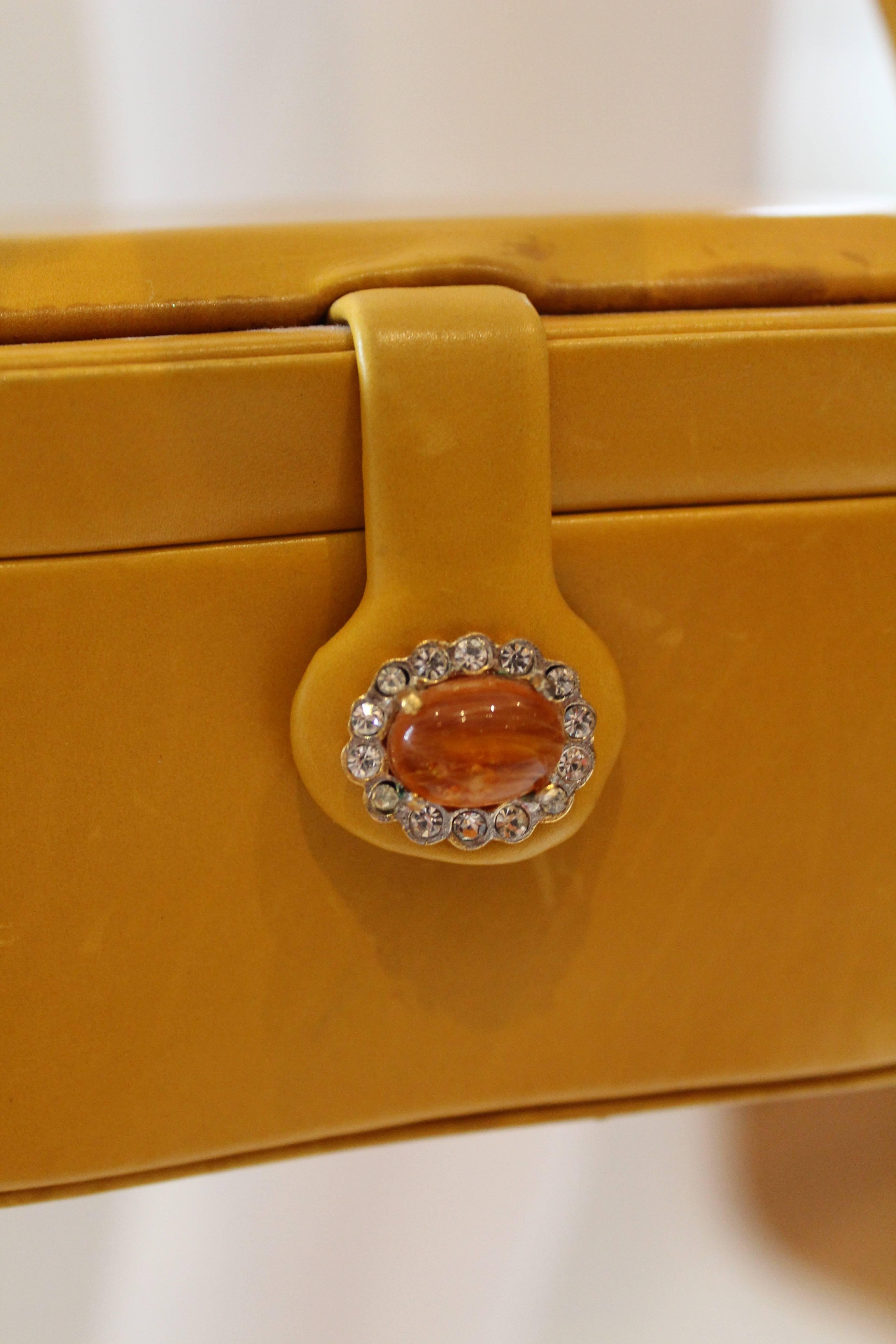 Rare 1960's Judith Leiber Mustard Leather Box Handbag  In Fair Condition For Sale In Houston, TX