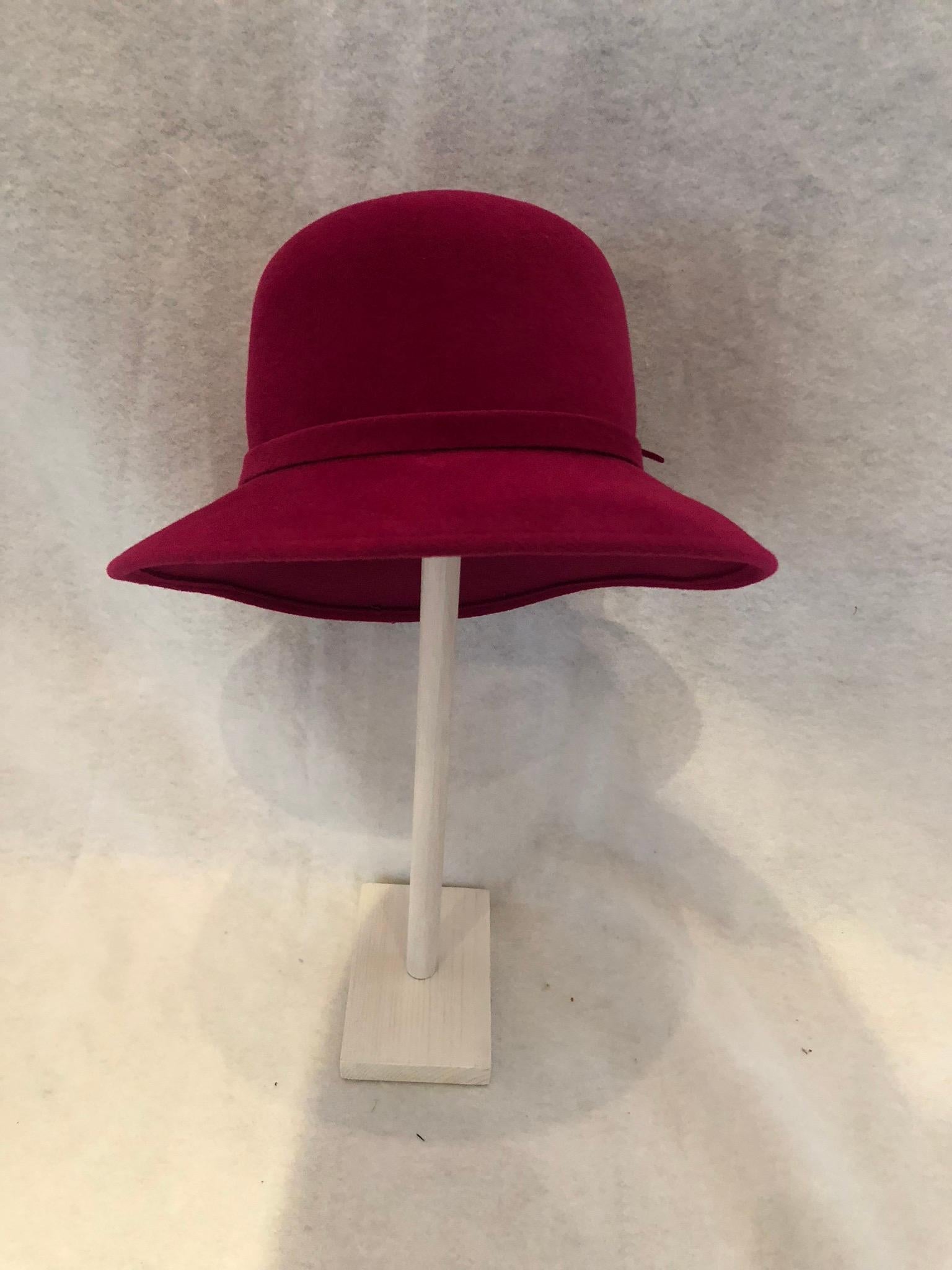 Vibrant Felt Frank Olive Hat For Sale 1