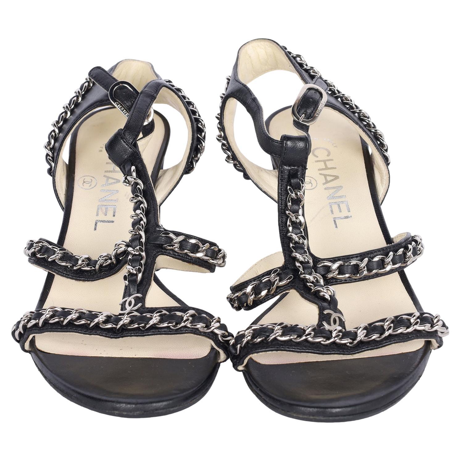 CHANEL Sandales gladiateur en cuir d'agneau avec chaîne 36,5 noir