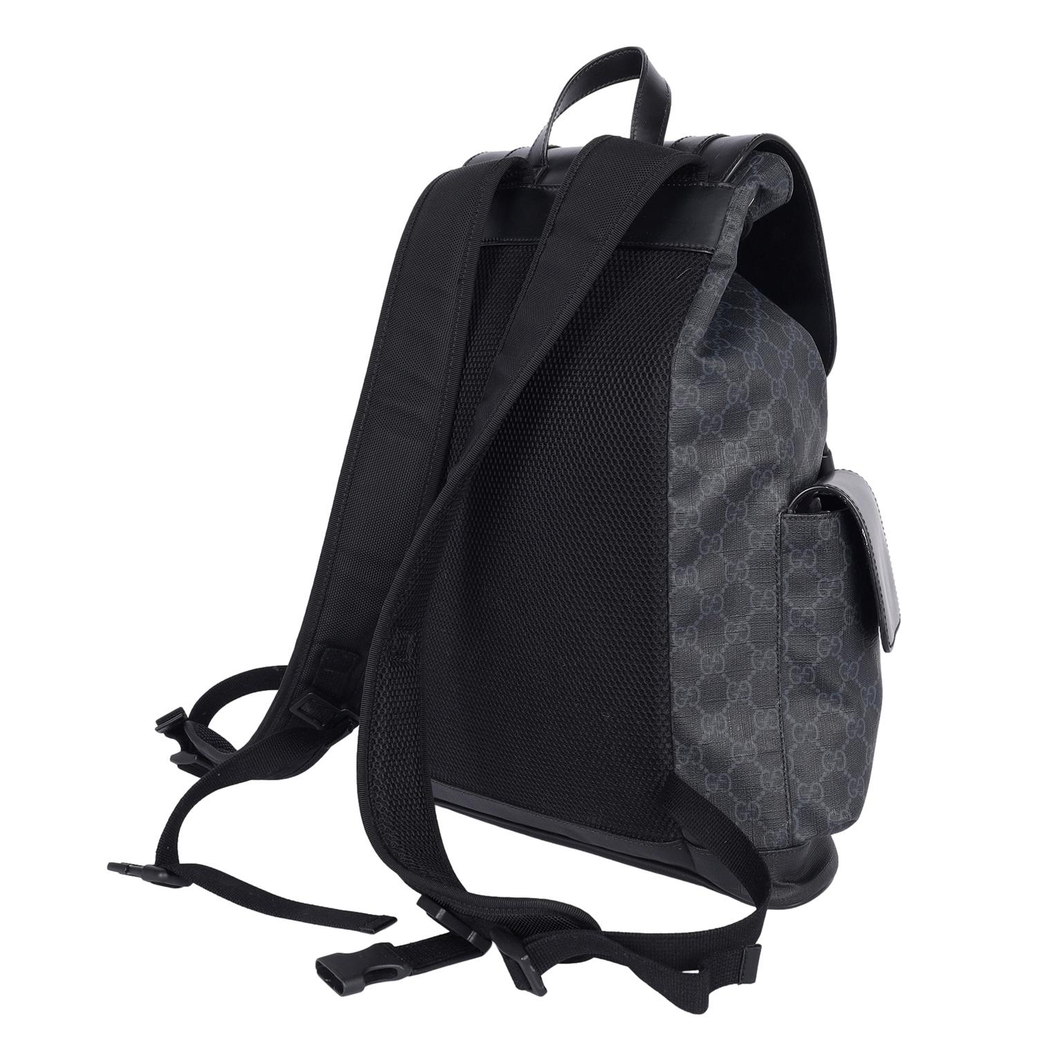 GUCCI GG Supreme Monogram Kalbsleder Web Double Buckle Rucksack Schwarz im Angebot 3
