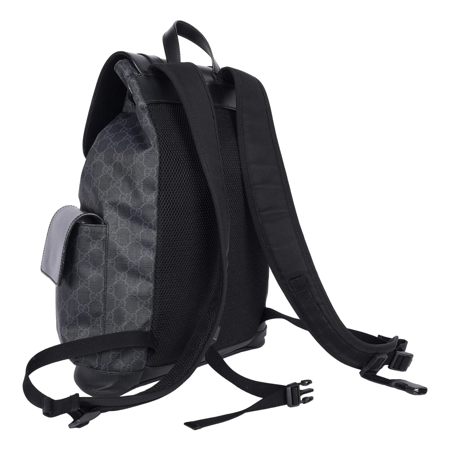 GUCCI GG Supreme Monogram Kalbsleder Web Double Buckle Rucksack Schwarz im Angebot 2