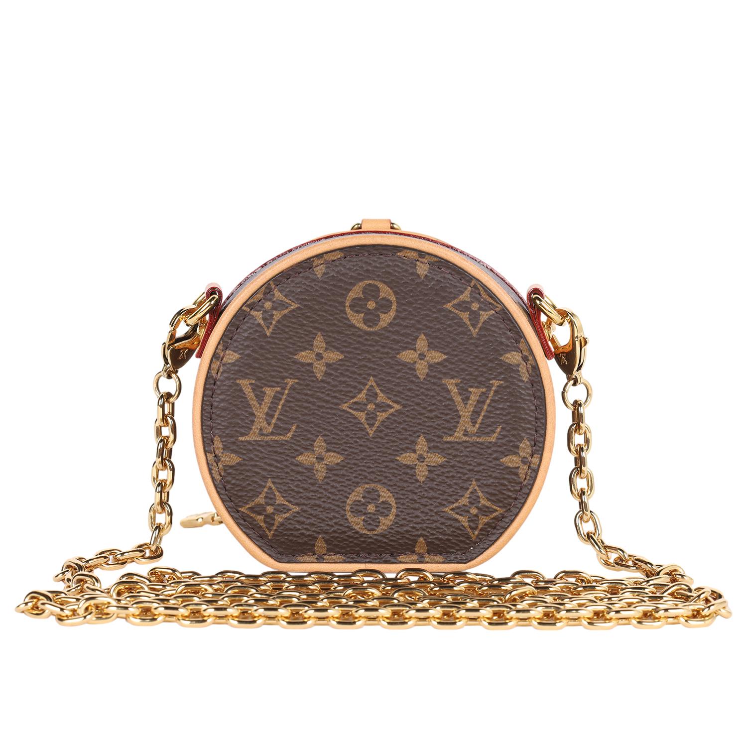 LOUIS VUITTON Collier Chapeau Monogram Mini Crossbody Marron en vente 3