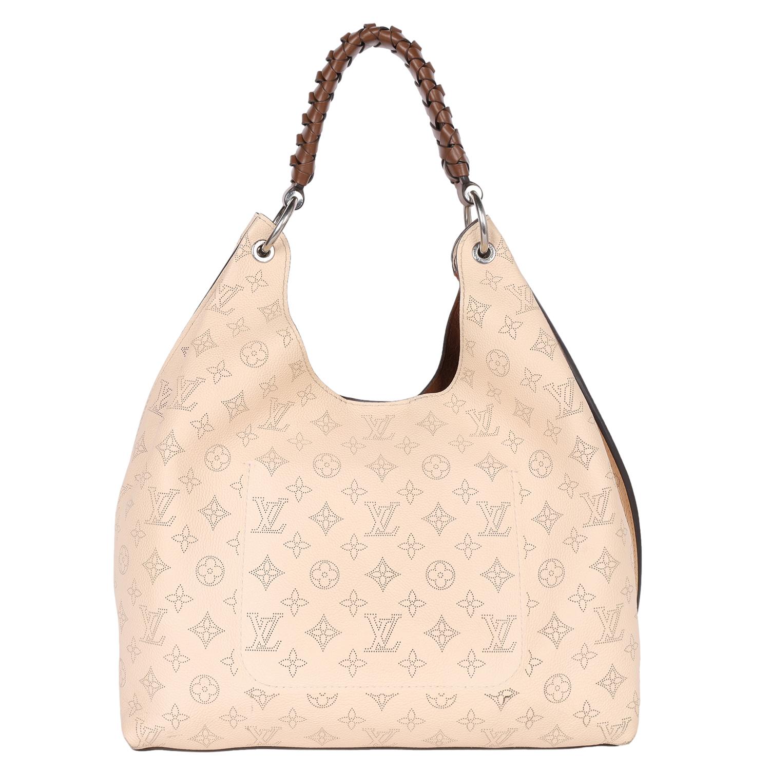 LOUIS VUITTON Karmel Mahina Leder Creme im Angebot 1