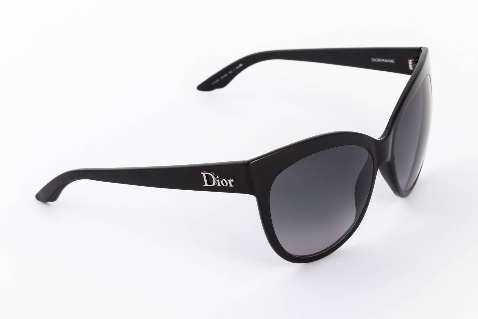 Women's Black Dior Sunglasses  For Sale