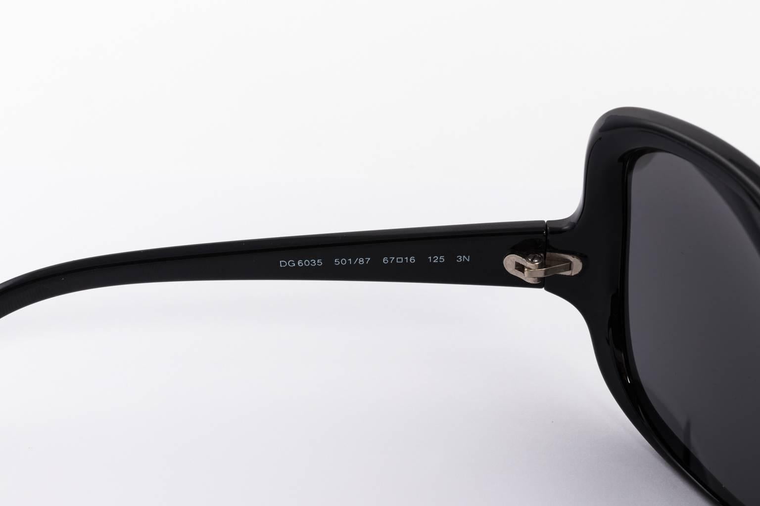  Black Dolce and Gabbana sunglasses For Sale 6