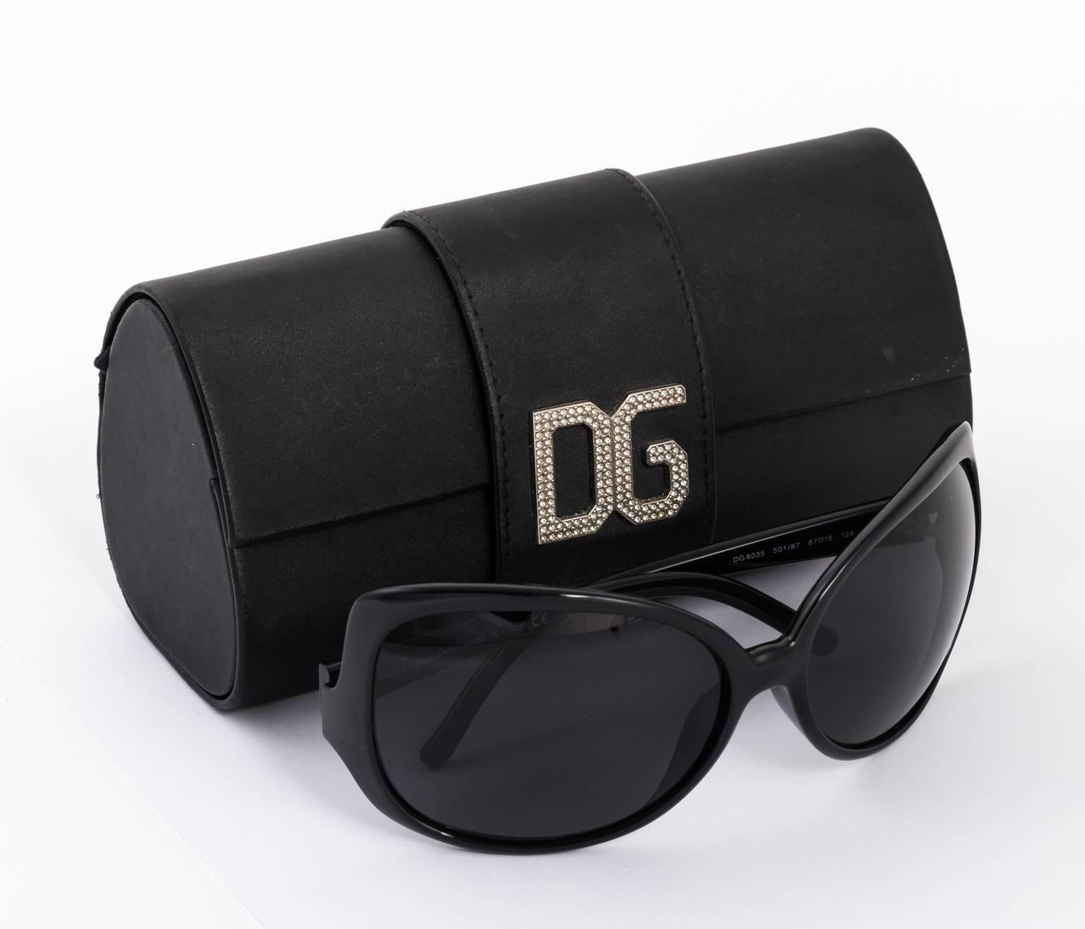  Black Dolce and Gabbana sunglasses For Sale 7