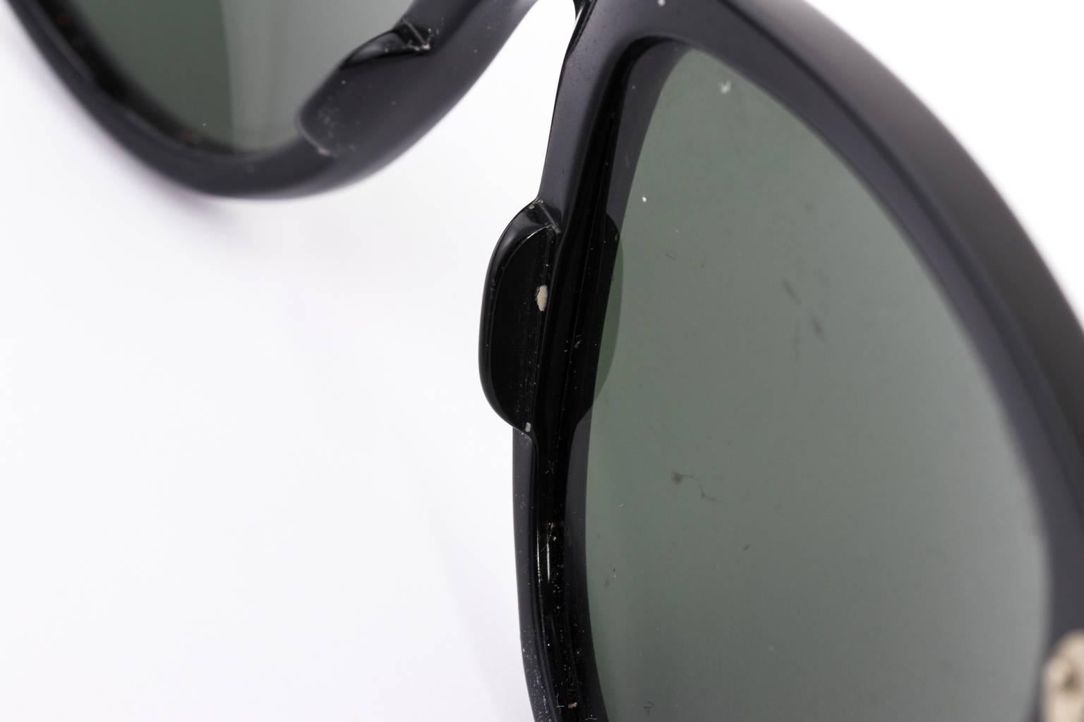  Black Ray-Ban sunglasses 4