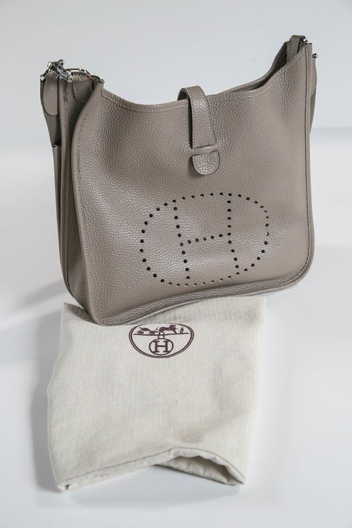 Hermes Clemence Leather Evelyne III GM Bag in Taupe Leather at 1stdibs  
