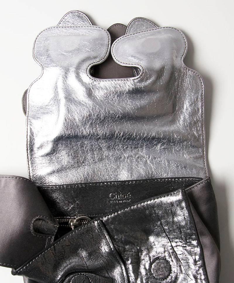 Chloé Handbag Clutch Silver Metallic  In Good Condition In Antwerp, BE