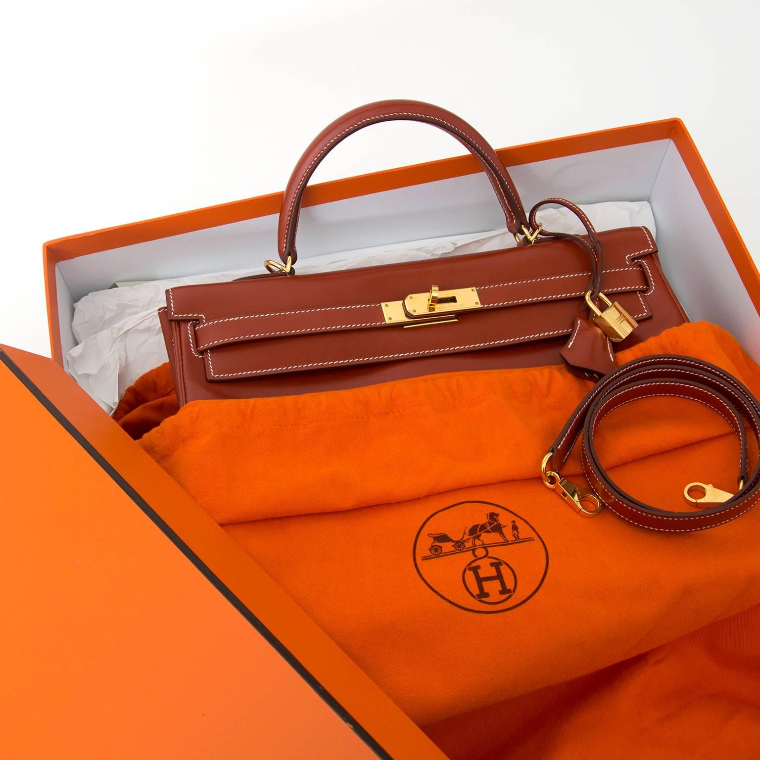 Hermès Kelly Brique Box Calf 35 GHW

The Hermès Kelly bag is one of the most desired bags in the world.
This vintage beauty is made of smooth and glossy calf skin that is more rigid than the grainy leathers, the box calf leather develops a