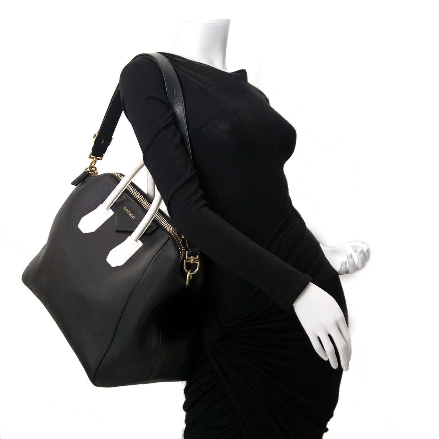 givenchy antigona black and white