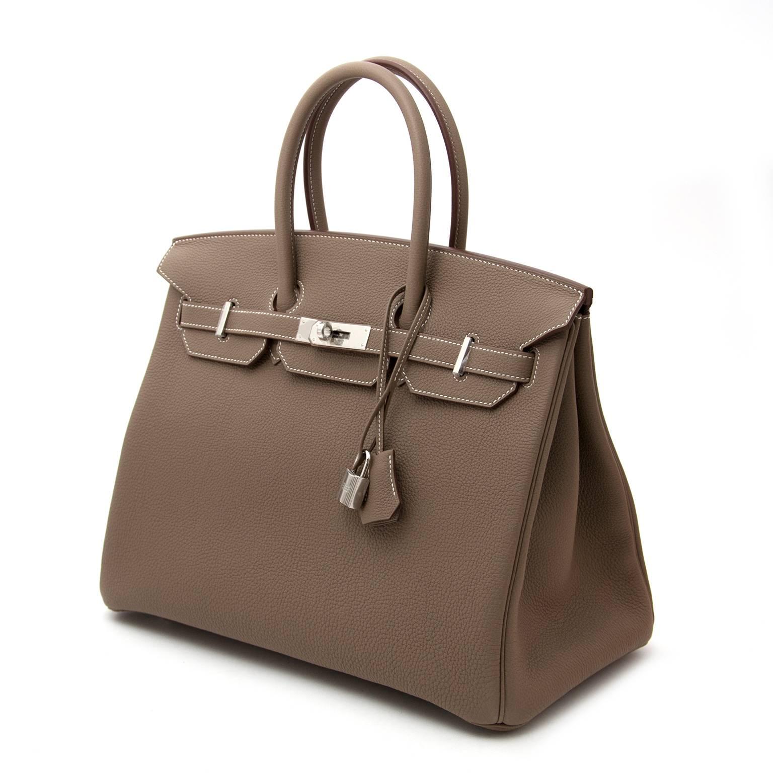  Hermès Birkin 35 Etoupe Togo

Skip the waiting list and become the owner of the most iconic and sought-after bag.

The beautiful palladium hardware compliments the etoupe color, making this a gorgeous stylish bag.

Comes with full set.

