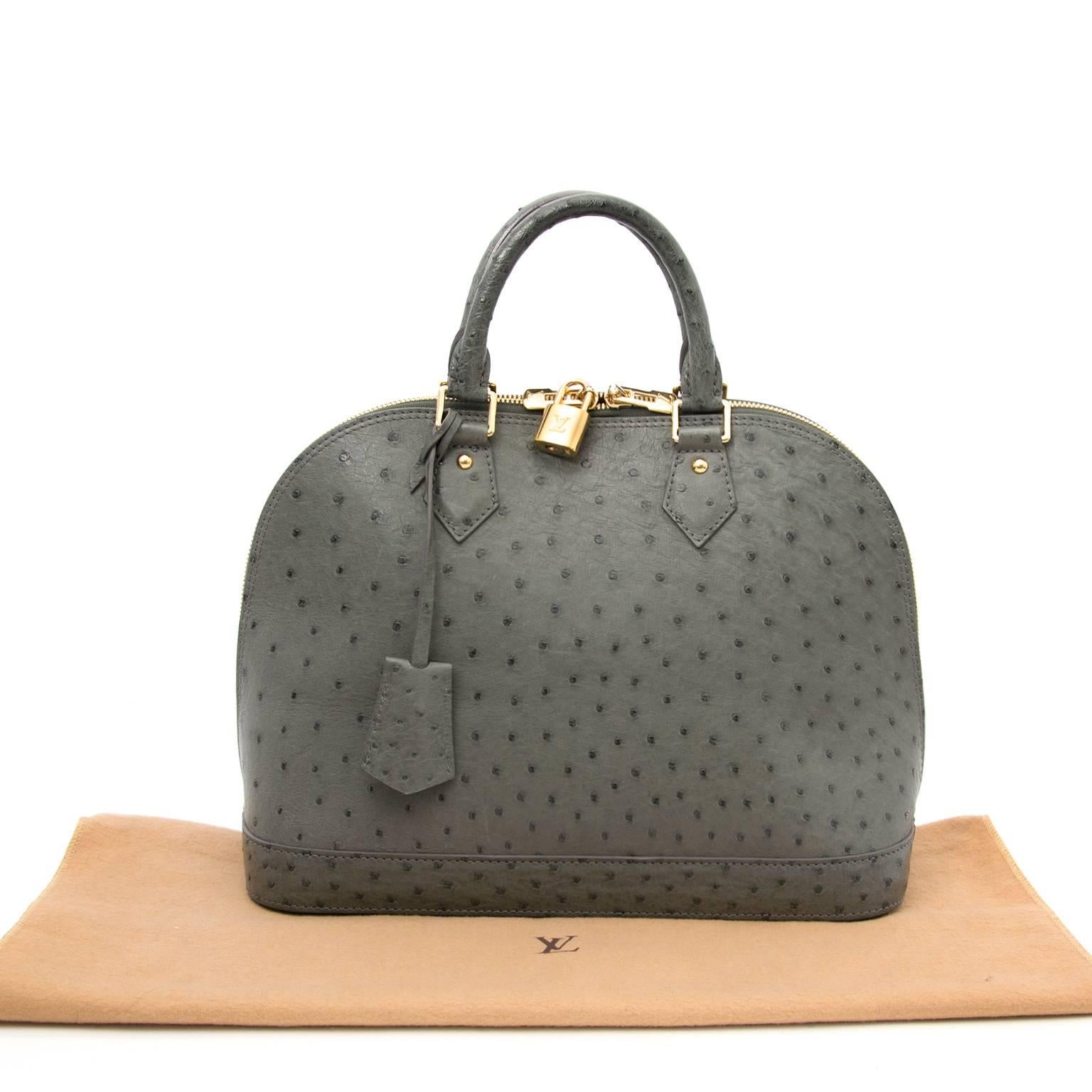 Louis Vuitton Alma PM Grey Ostrich In Excellent Condition In Antwerp, BE