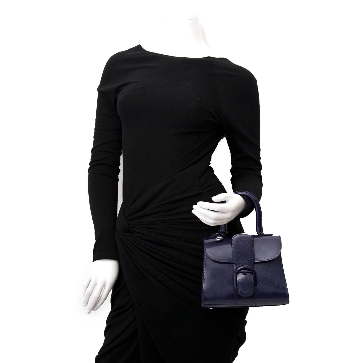 Est. retail price : € 3600

Brand new and never worn

The beauty of the mini brillant is rooted in its amazing craftmanship. Small enough to be carried crossbody with the adjustable strap. Prominent enough in size to be carried by hand in the