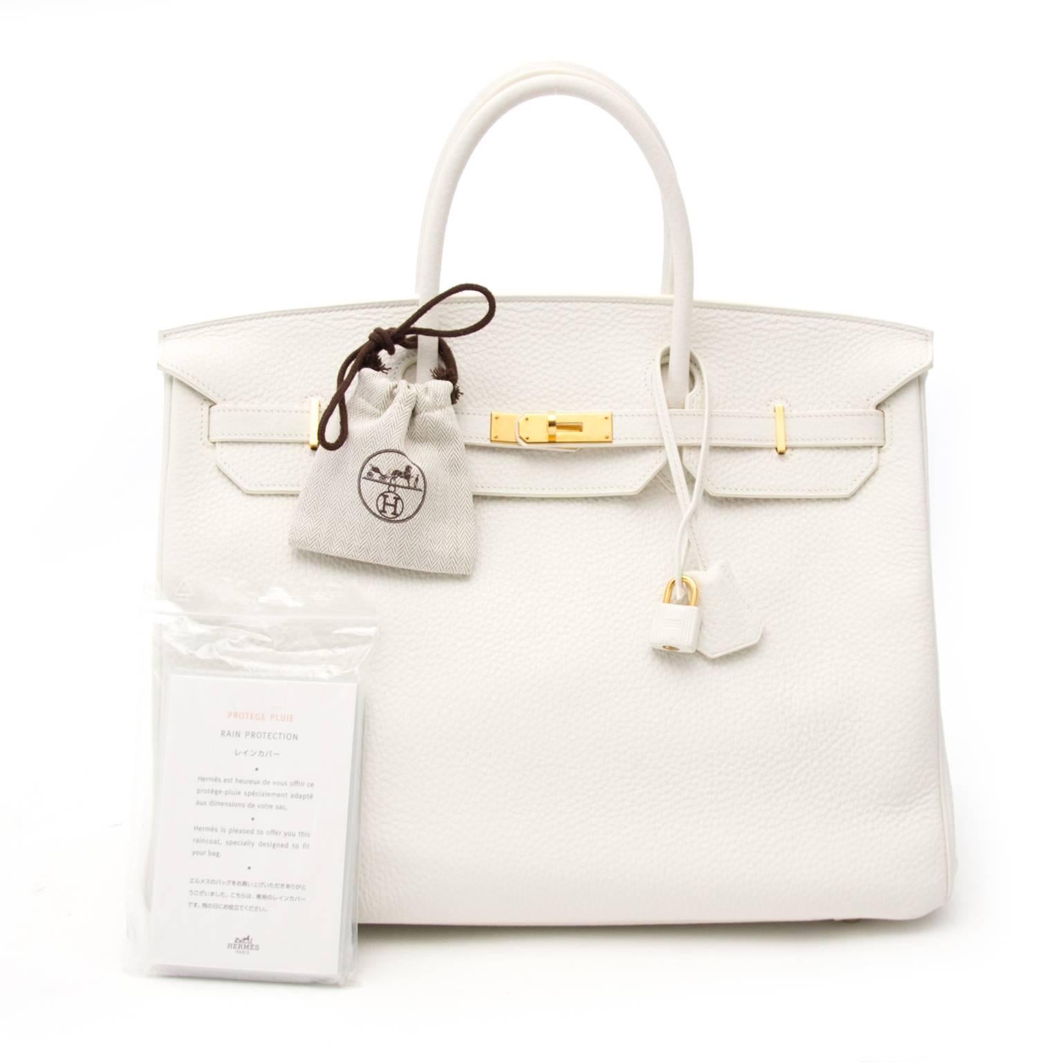 Very Good preloved condition

Hard to find Hermès White Birkin 40 Taurillon Clemense GHW

This White Hermès Birkin in Taurillon Clemence leather comes in a hard to find white color.
This type of leather has a slightly bigger grain then other