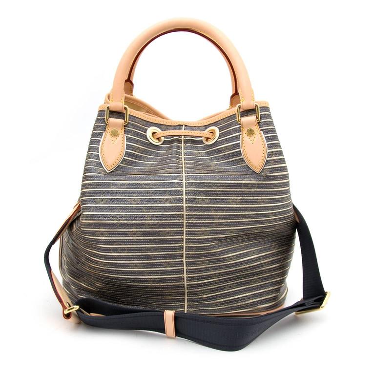Louis Vuitton Brand New Neo Eden Peach Drawstring Bag At 1stdibs Brand New Louis Vuitton