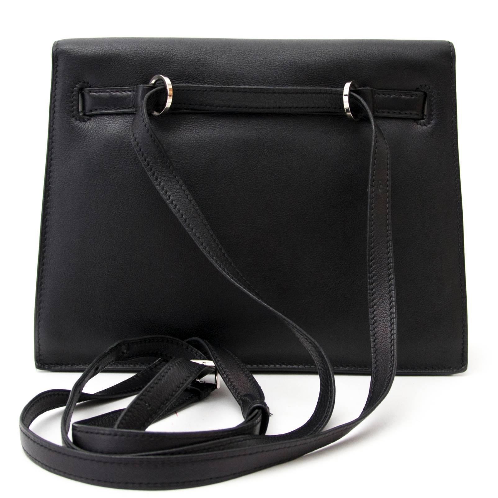 Very good preloved condition

Hermes Black Kelly Swift Dance

Hermes Kelly Dance bag is rarer than finding diamonds. The horizontal Iconic Kelly pad-lock closure is Hermes’s power tradition.
The Hermes Kelly Dance bag is the ultimate luxury and is