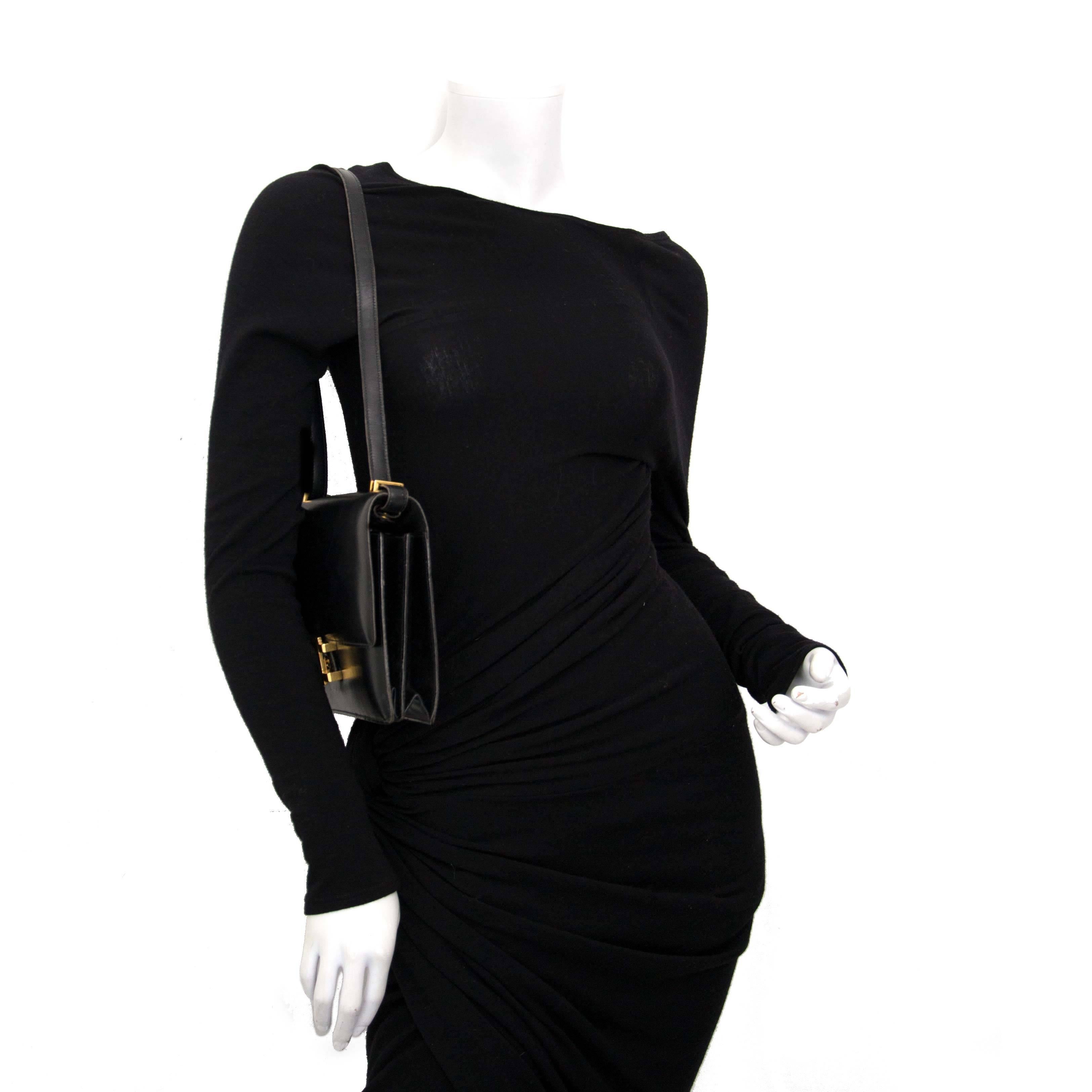 Women's or Men's Hermès Black Shoulder Bag