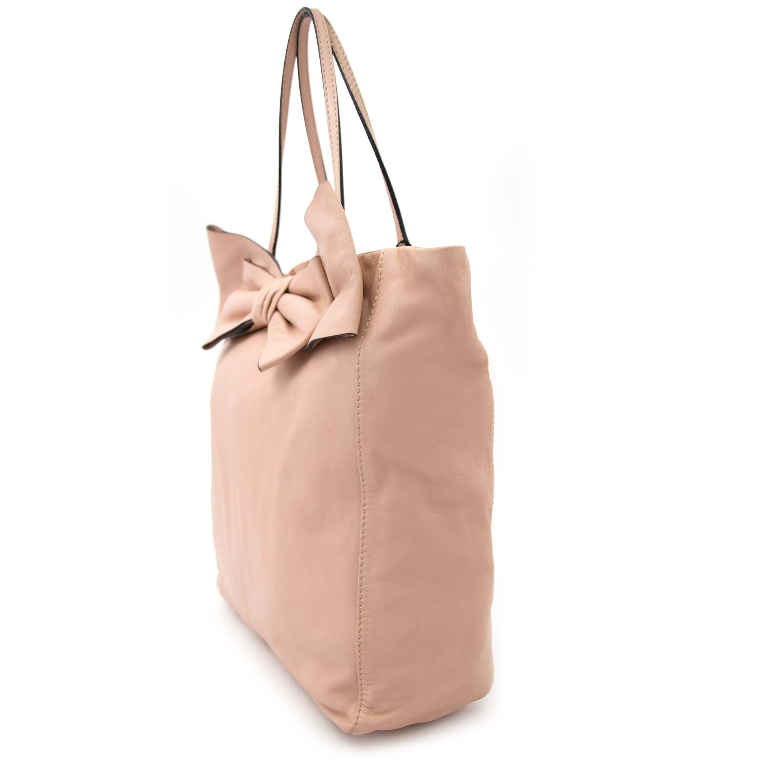 Women's or Men's Valentino Blush Pink Leather Bow Tote