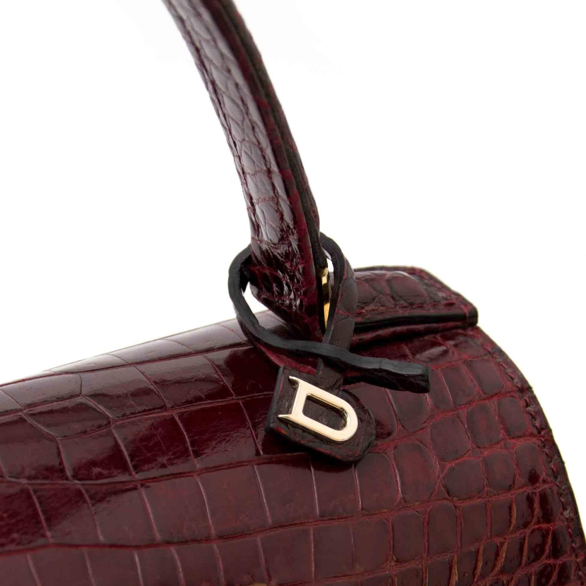 Delvaux Tempete Croc Bordeaux PM In Excellent Condition In Antwerp, BE