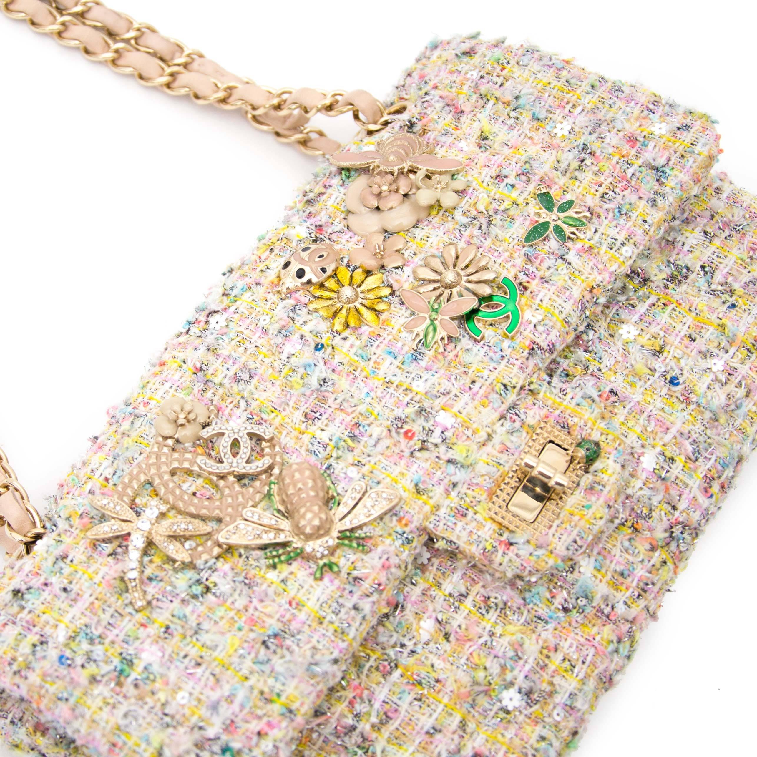 LIMITED EDITION

Excellent condition

Chanel Tweed Garden Party 2.55 Reissue Flap Bag

A true beauty, this Chanel tweed 