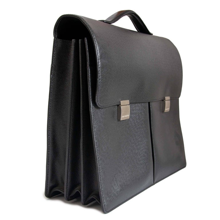 Louis Vuitton Taiga Khazan Briefcase For Sale at 1stdibs
