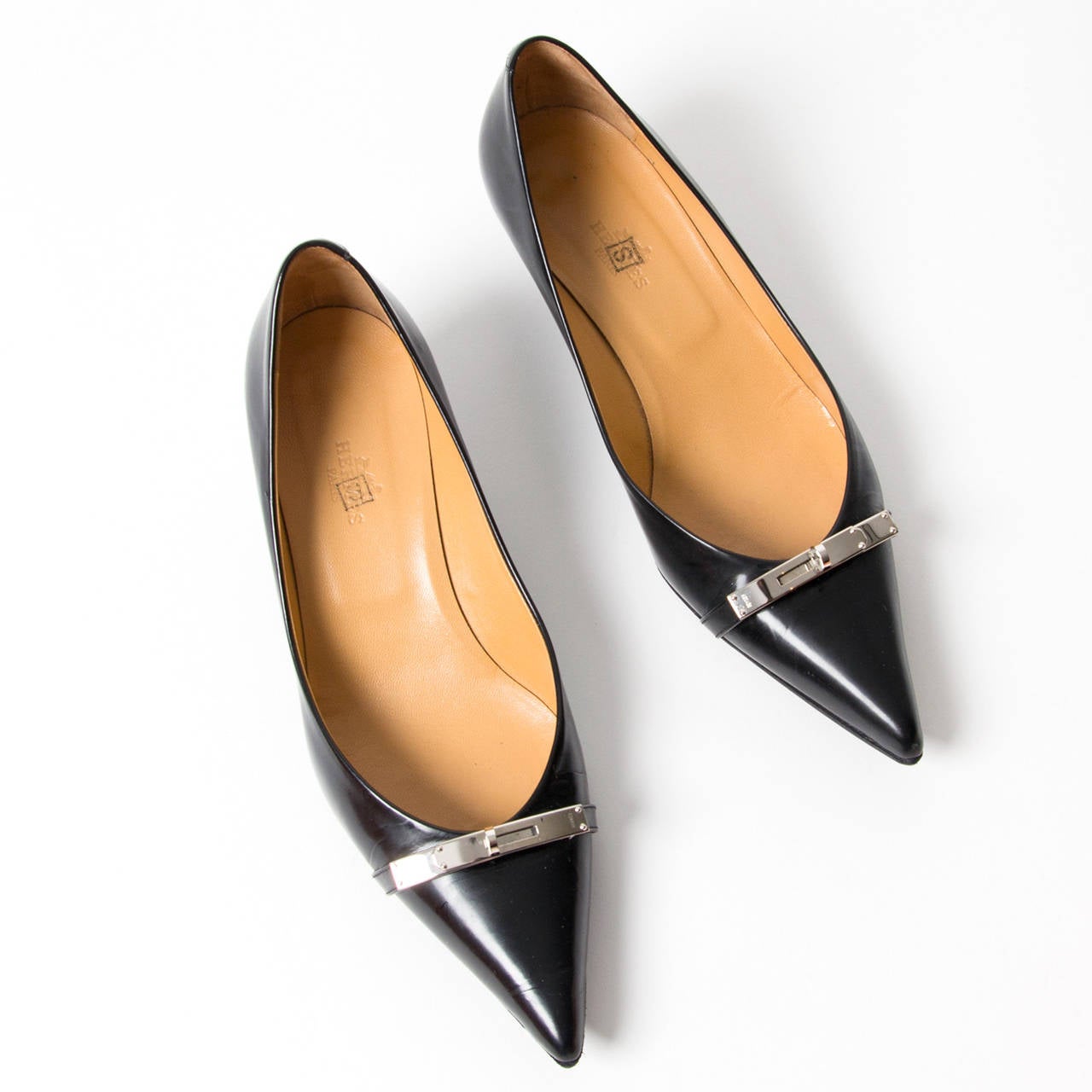 Black Hermès Kelly pumps