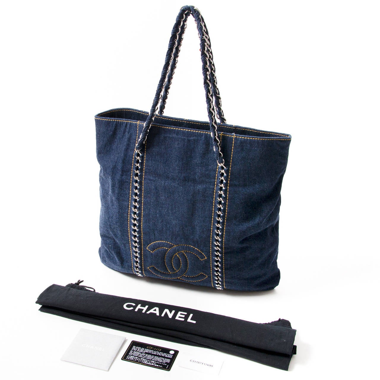 Chanel Blue Denim & Chain Tote In New Condition In Antwerp, BE