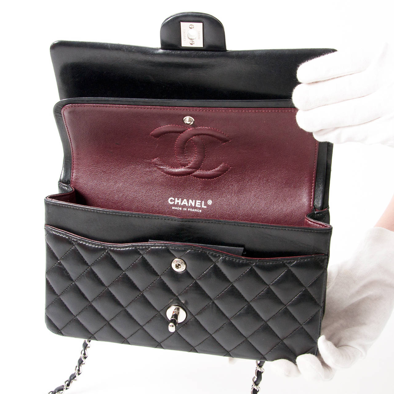 Chanel Medium Classic Flap Bag Lambskin In Excellent Condition In Antwerp, BE