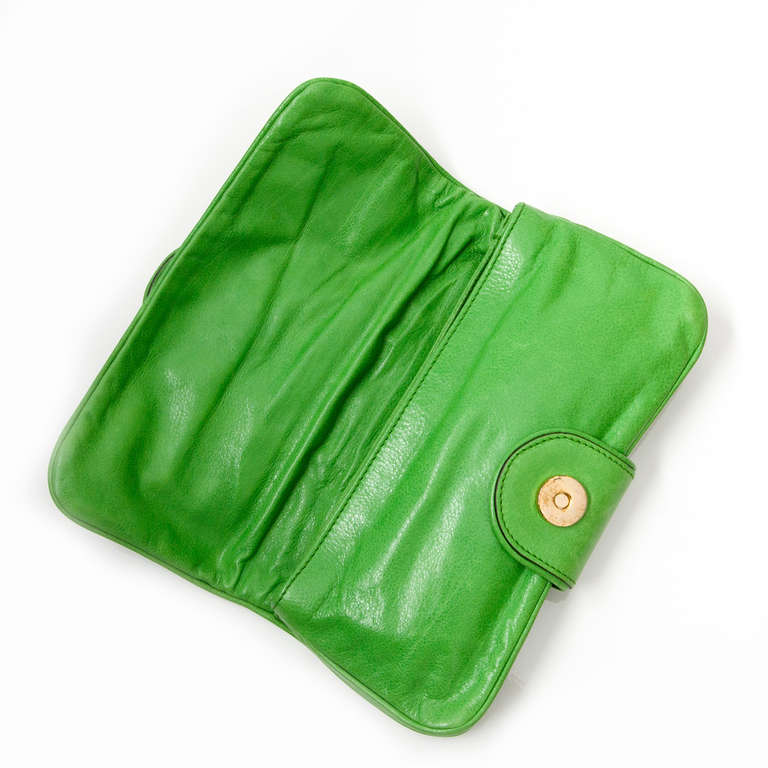 Gucci Hysteria Clutch Green 2