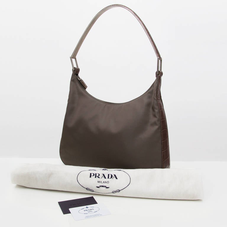 Prada Tessuto Cocco Shoulder bag In Excellent Condition In Antwerp, BE