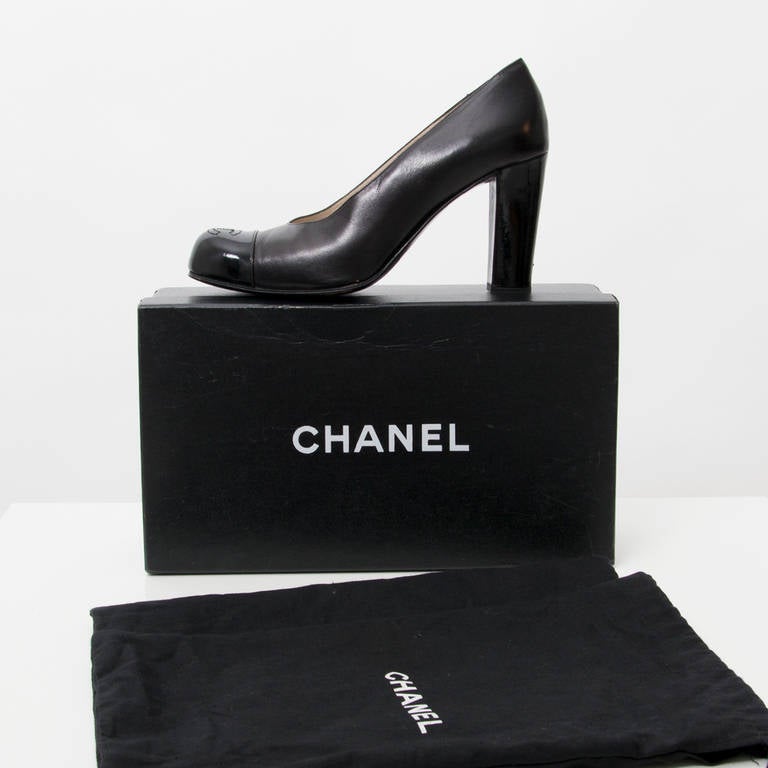 Women's Chanel Black Pumps