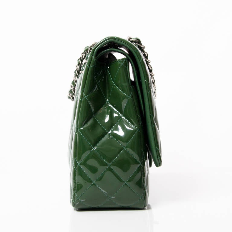 chanel emerald green bag