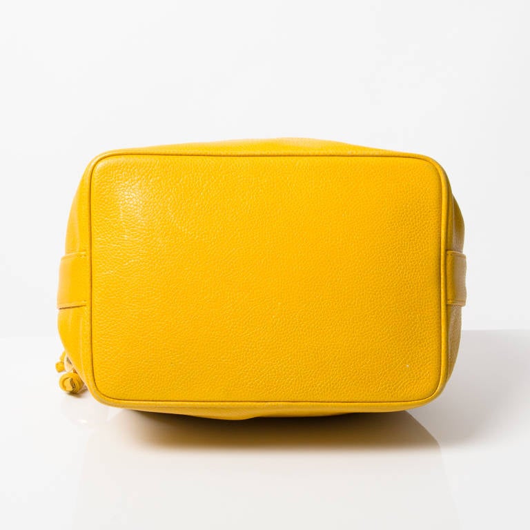 Chanel 90s Bucket Bag Yellow & Gold 1