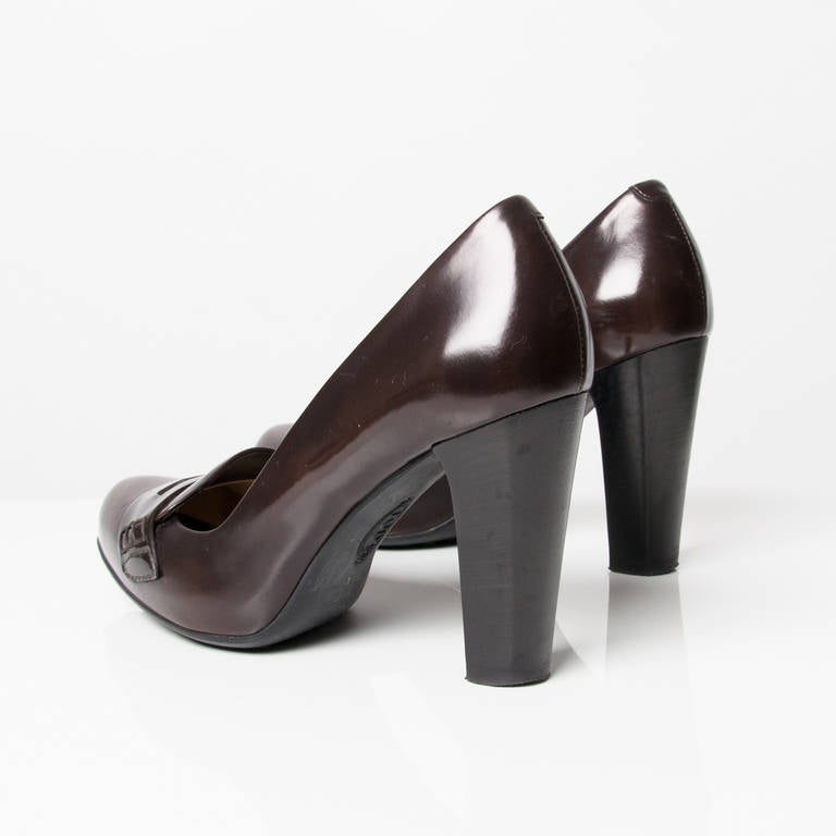 chocolate brown pumps