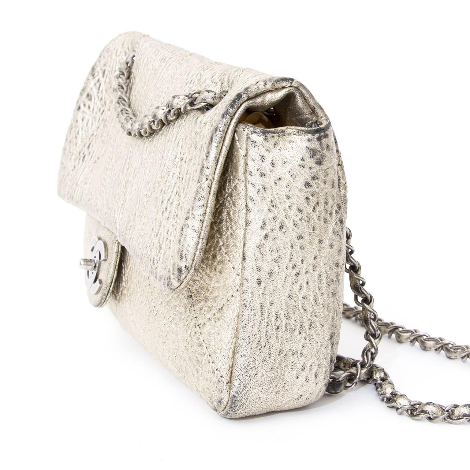 Rara borsa Chanel Classic Flap in argento invecchiato In condizioni ottime a Antwerp, BE