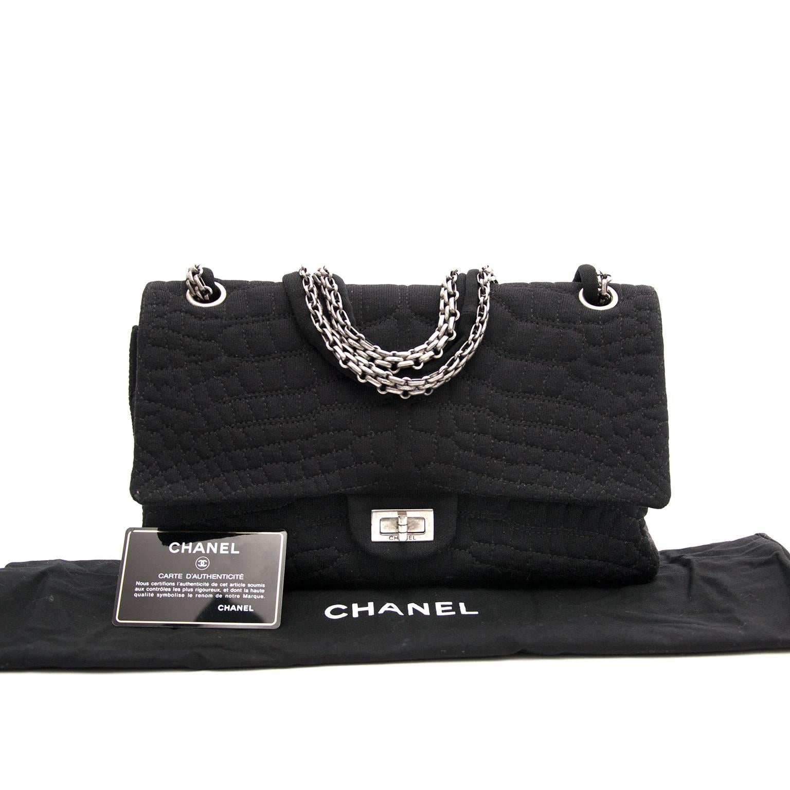 Excellent condition

Estimated retail price: €4590

Chanel Large 2.55 Black Fabric Bag

The iconic Chanel 2.55 in a beautiful black fabric. The bag has one large compartiment where you can fit allyour belongings.The inside is finished with the