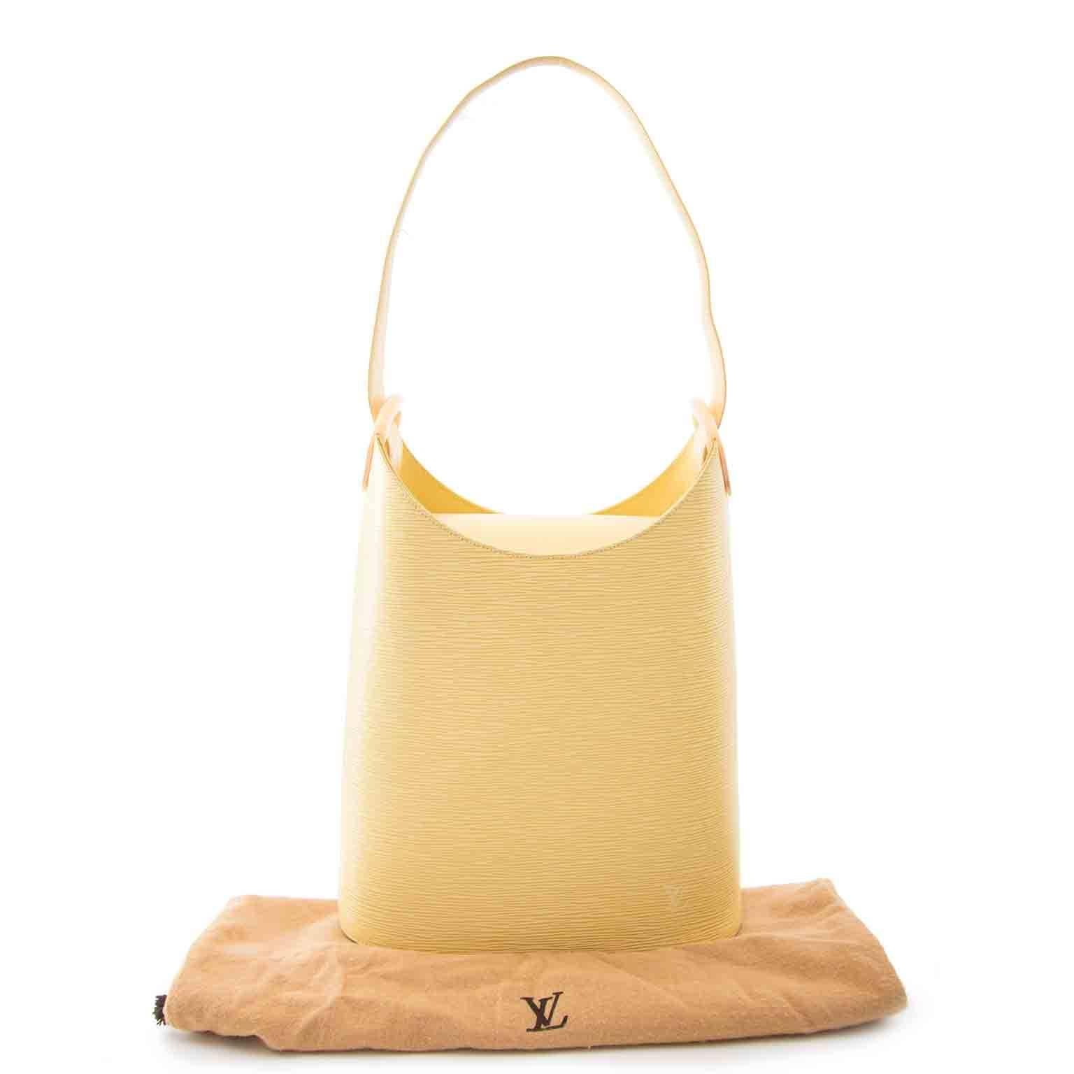 Louis Vuitton Verseau Bag  In Good Condition In Antwerp, BE