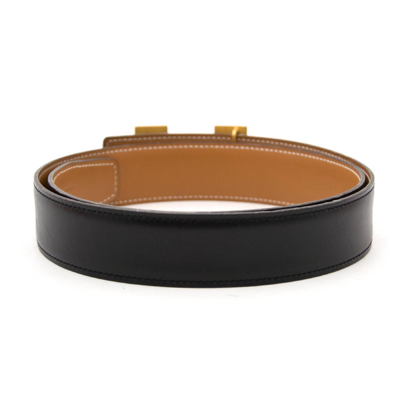 This timeless and classic Hermès belt is a staple in every Hermès lover's wardrobe. 
Crafted beautifully out of boxcalf leather with gold-tone hardware