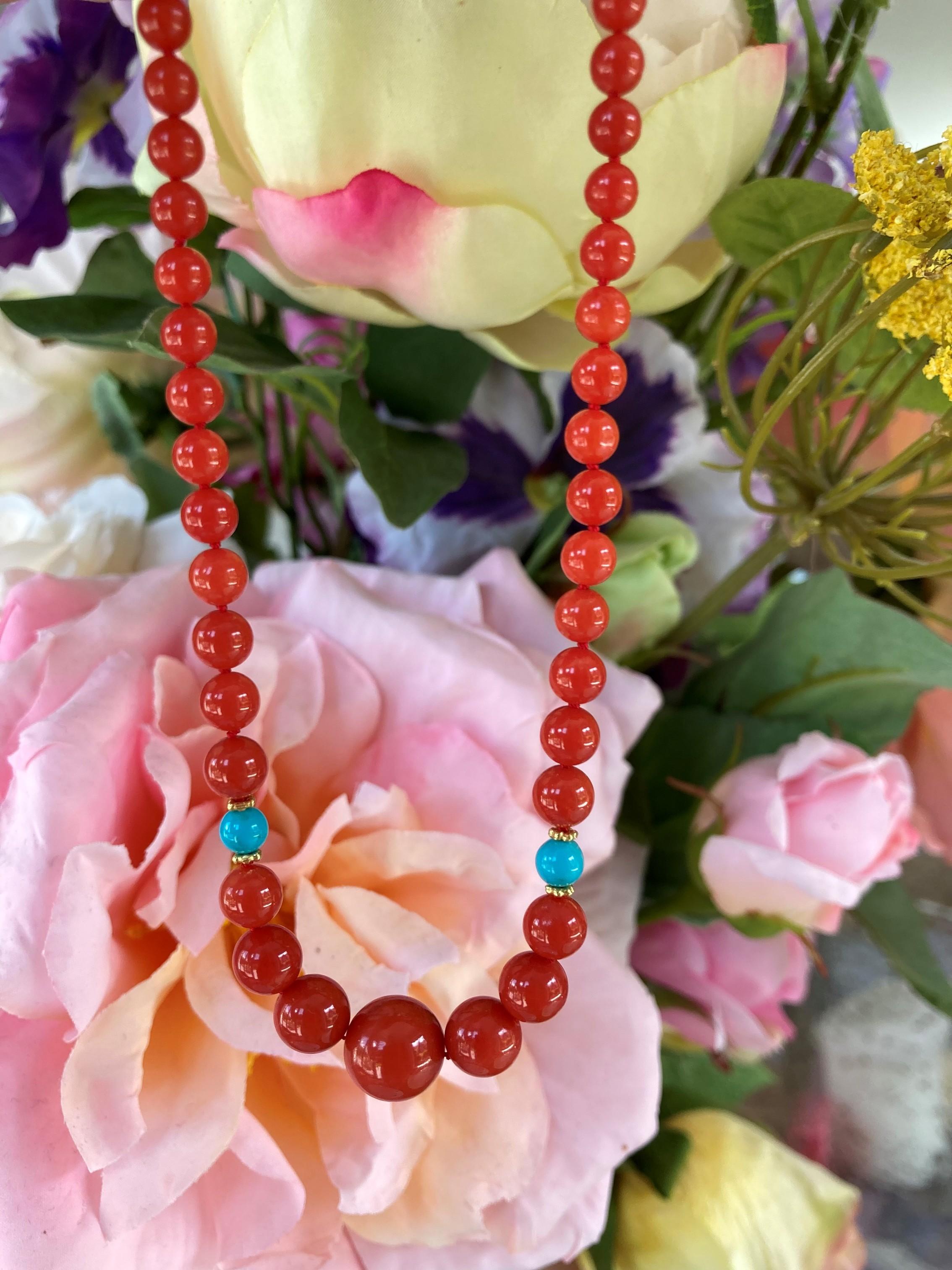 Moderne Collier italien en or 14 carats avec turquoises Sleeping Beauty en vente