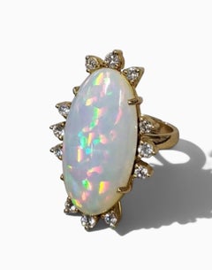 Bague de cocktail en or 18 carats avec opale éthiopienne et diamants